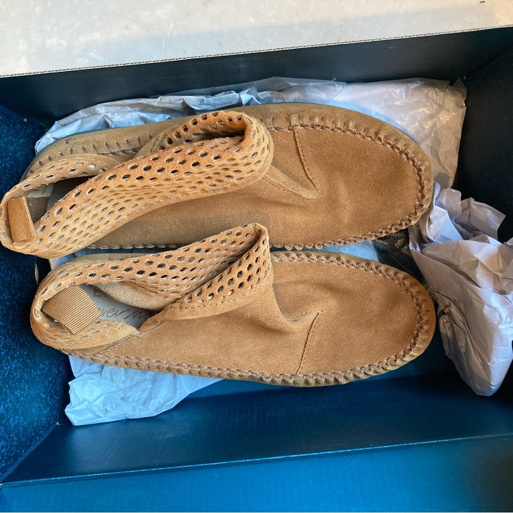 EMU Australia Ghostgum Suede Moccasin Booties *NWT*